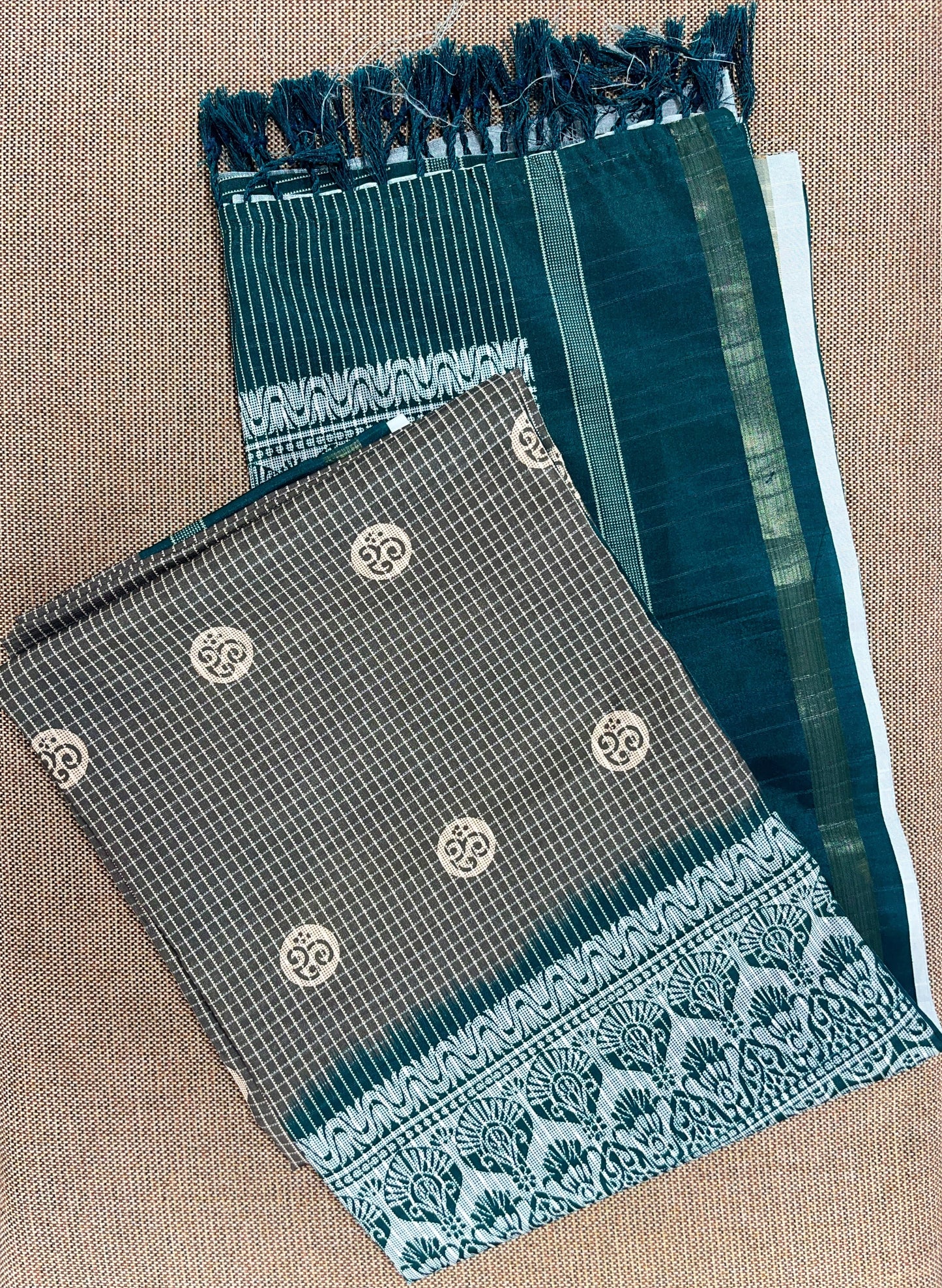 Green & Brown Checked Pattern Saree